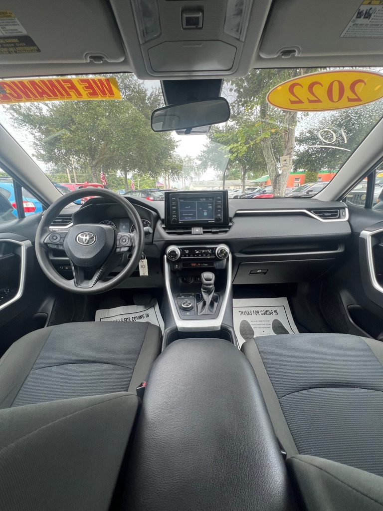 Photo 23 of this TOYOTA RAV4