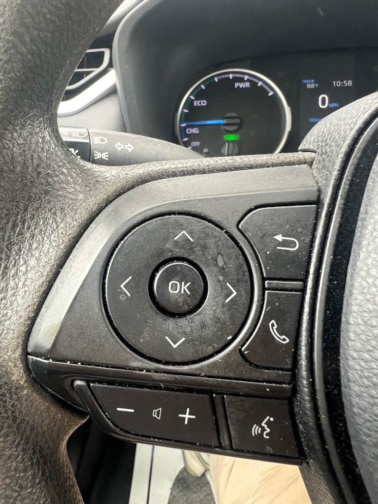 Photo 31 of this TOYOTA RAV4