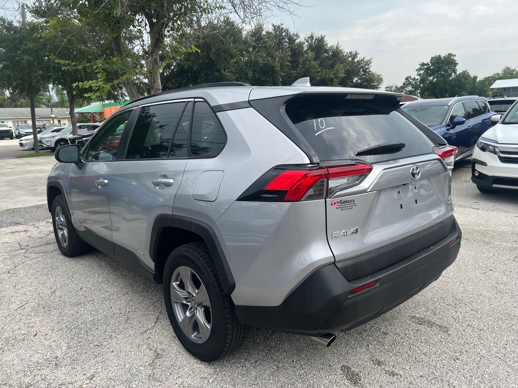 Photo 5 of this TOYOTA RAV4