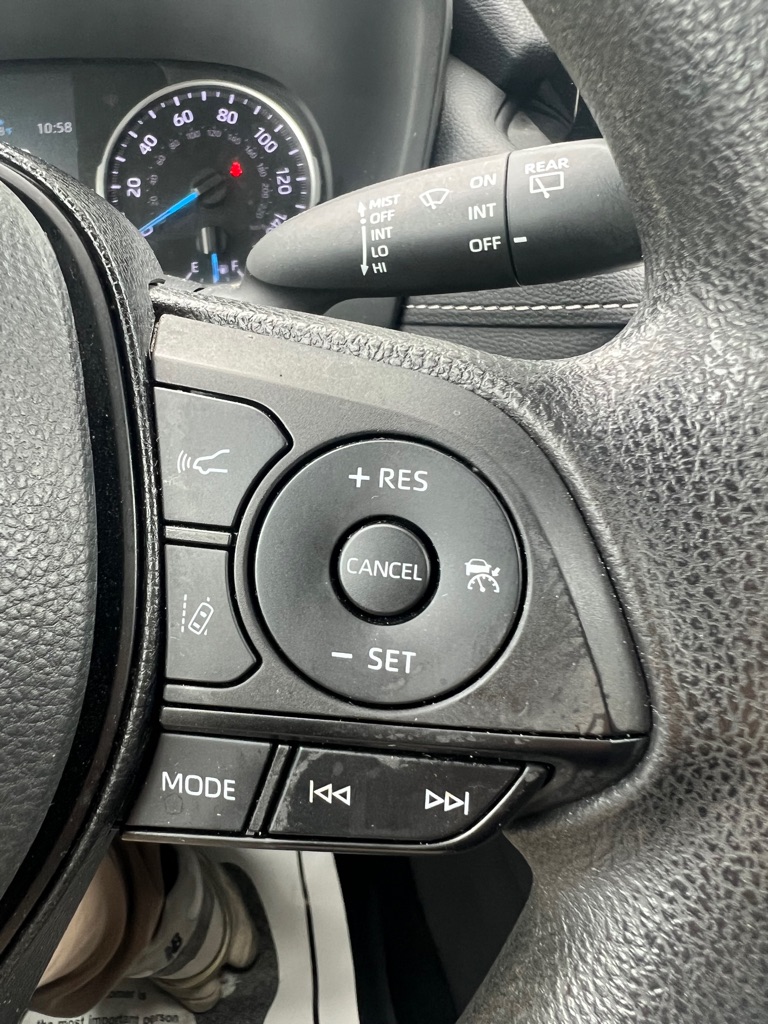 Photo 32 of this TOYOTA RAV4