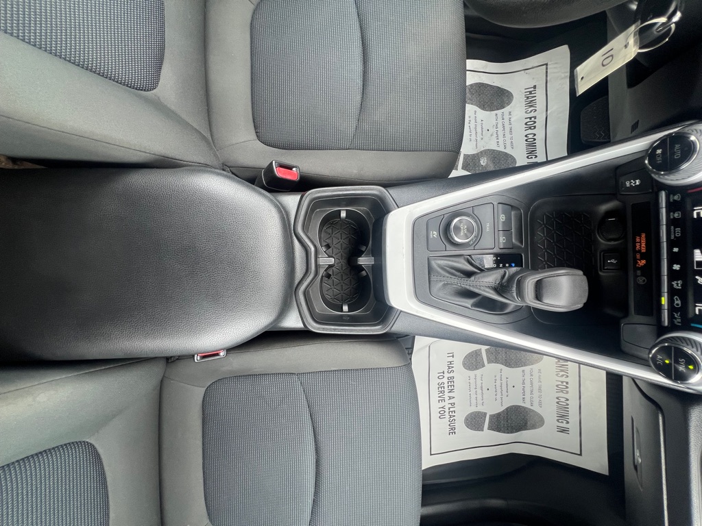 Photo 25 of this TOYOTA RAV4