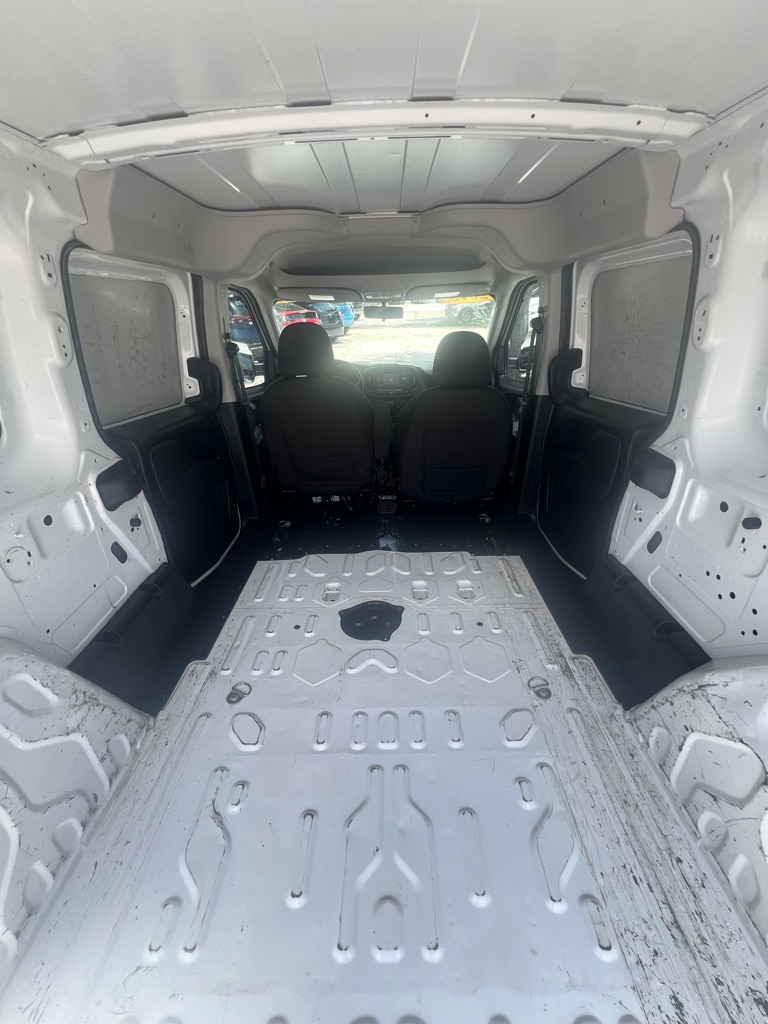 Photo 13 of this RAM PROMASTER CITY