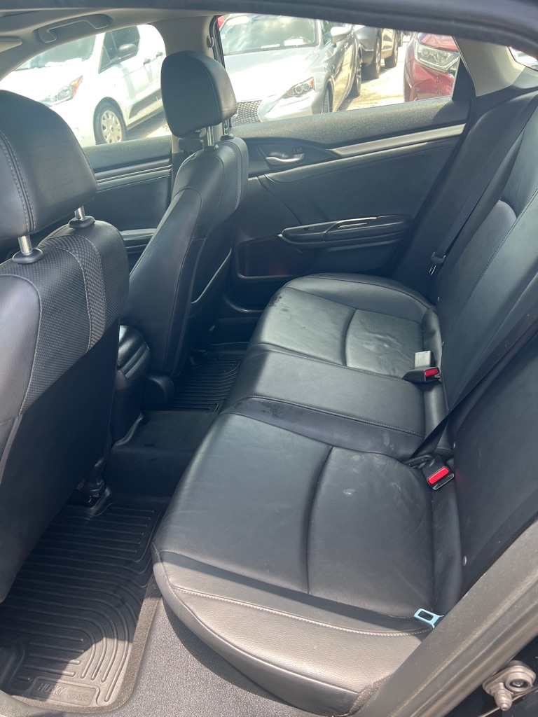 Photo 17 of this HONDA CIVIC