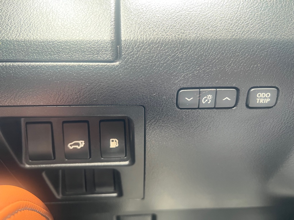Photo 28 of this LEXUS RX