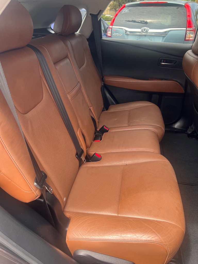 Photo 16 of this LEXUS RX
