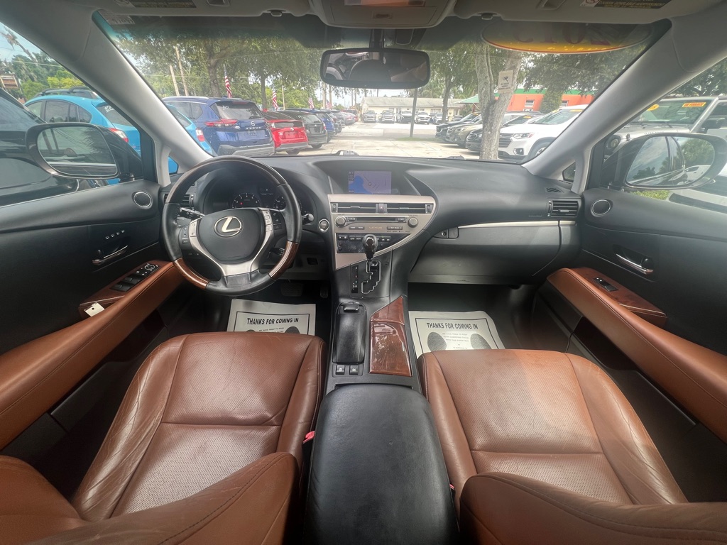 Photo 21 of this LEXUS RX