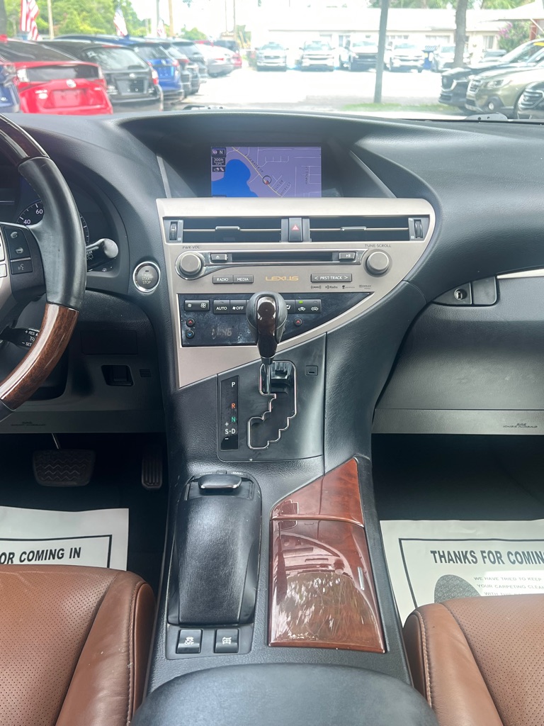 Photo 23 of this LEXUS RX