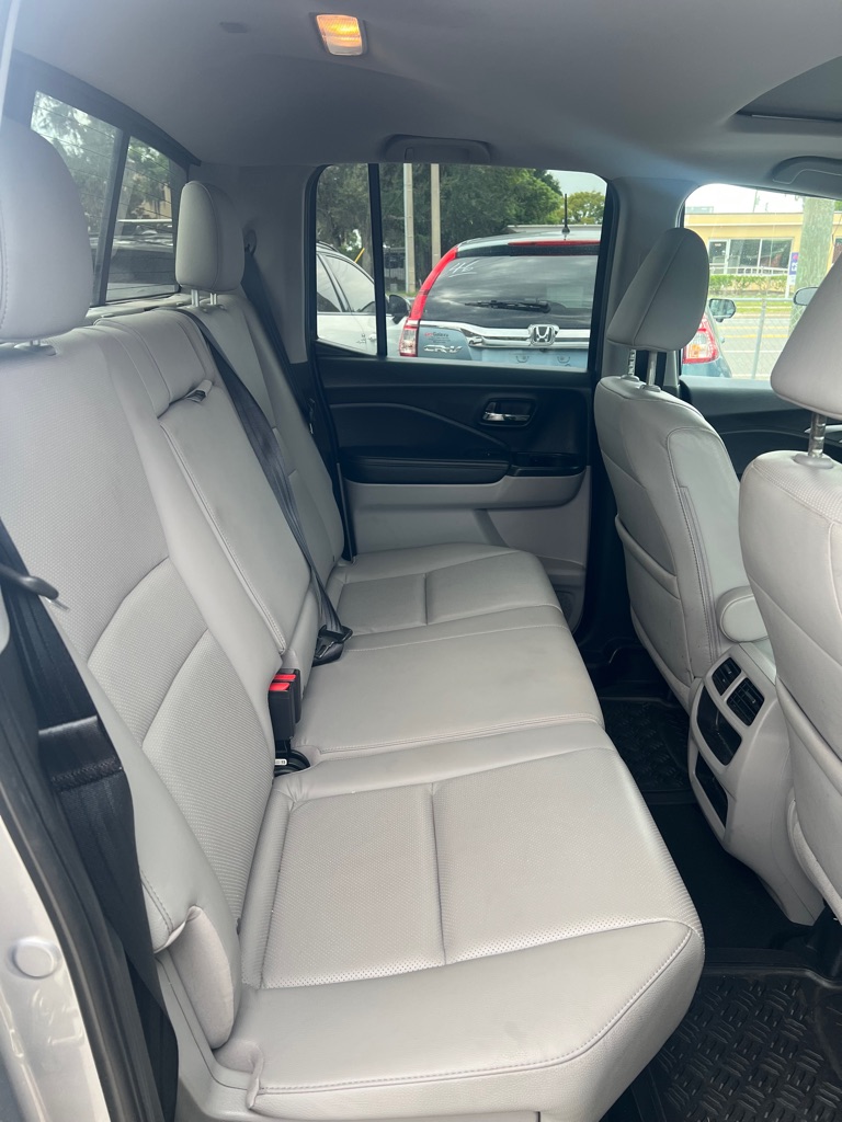 Photo 14 of this HONDA RIDGELINE