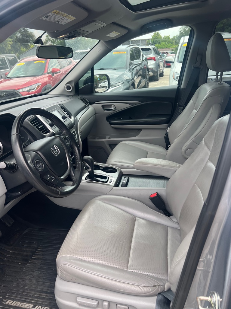 Photo 23 of this HONDA RIDGELINE