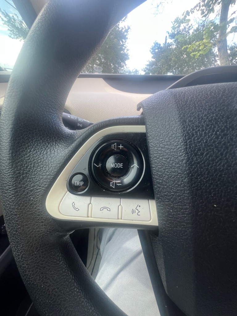 Photo 55 of this TOYOTA PRIUS