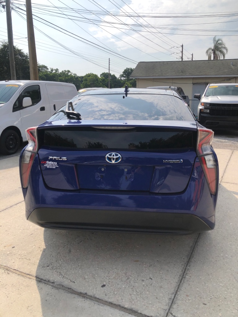 Photo 3 of this TOYOTA PRIUS
