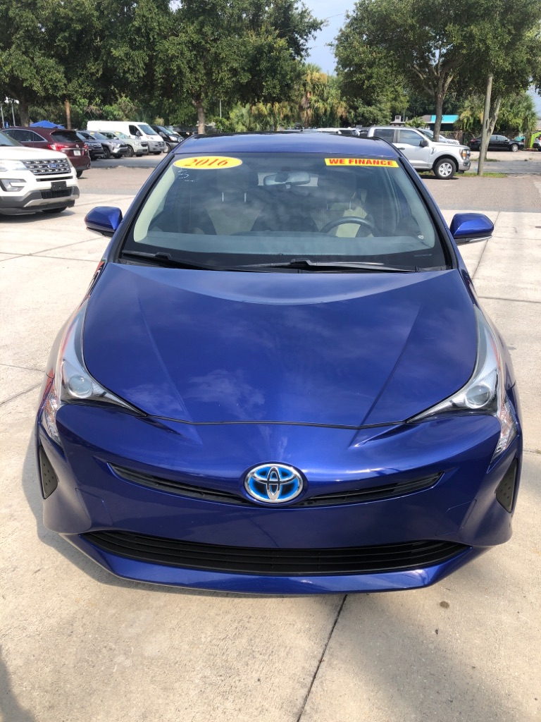 2016 TOYOTA PRIUS