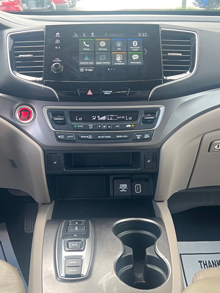 Photo 26 of this HONDA PILOT