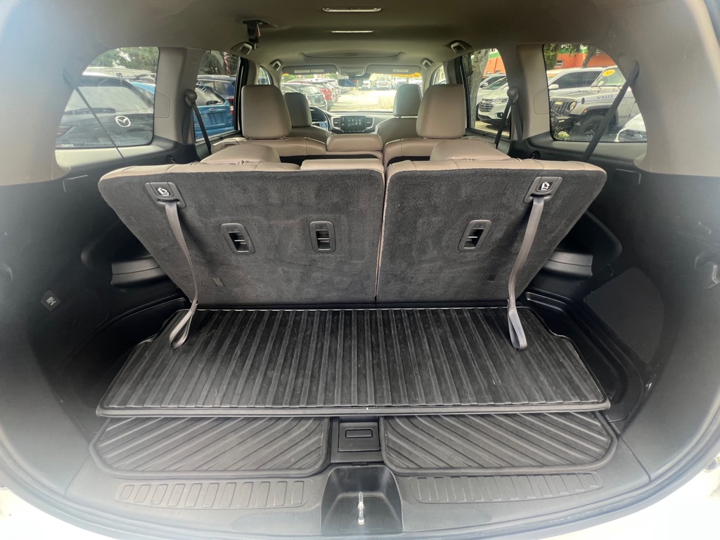 Photo 11 of this HONDA PILOT
