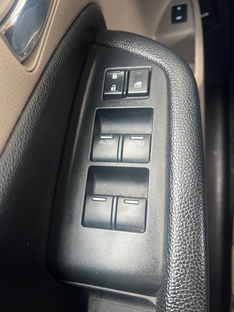 Photo 29 of this HONDA PILOT