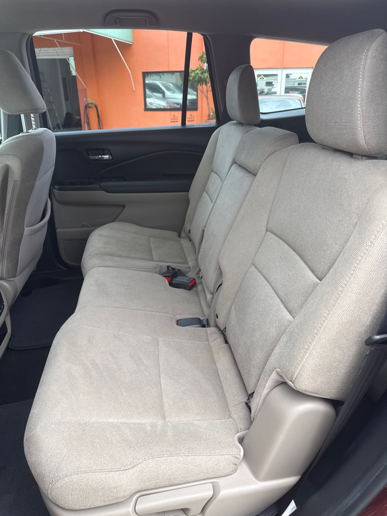 Photo 22 of this HONDA PILOT