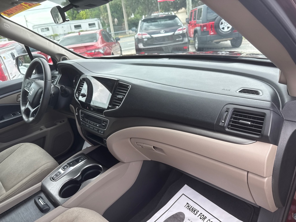 Photo 8 of this HONDA PILOT