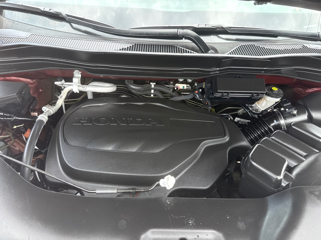 Photo 26 of this HONDA PILOT