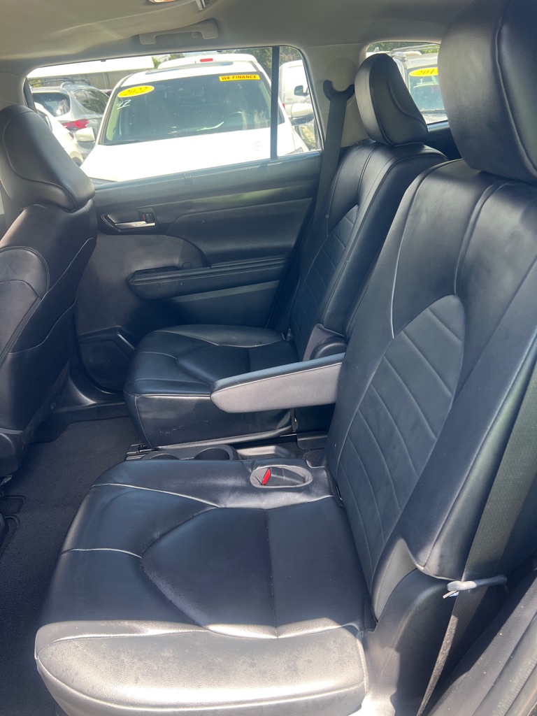 Photo 53 of this TOYOTA HIGHLANDER