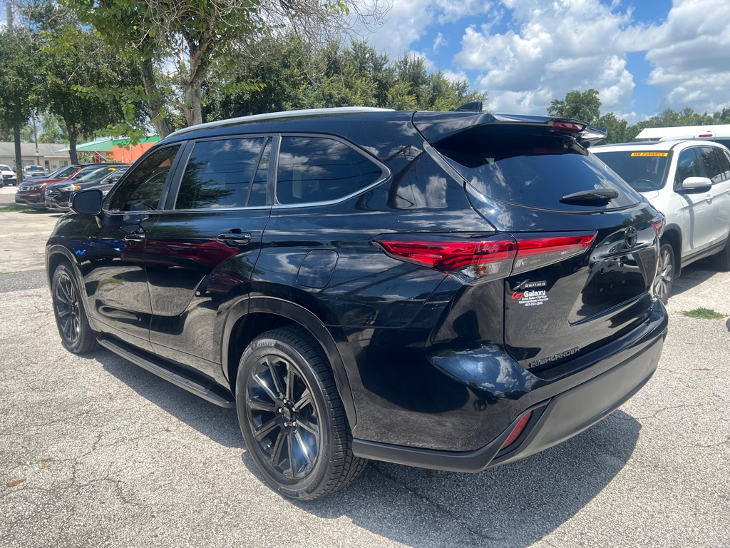 Photo 34 of this TOYOTA HIGHLANDER