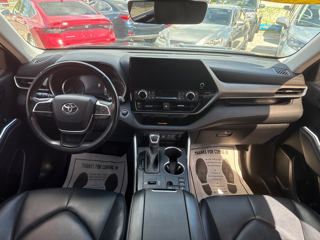 Photo 14 of this TOYOTA HIGHLANDER
