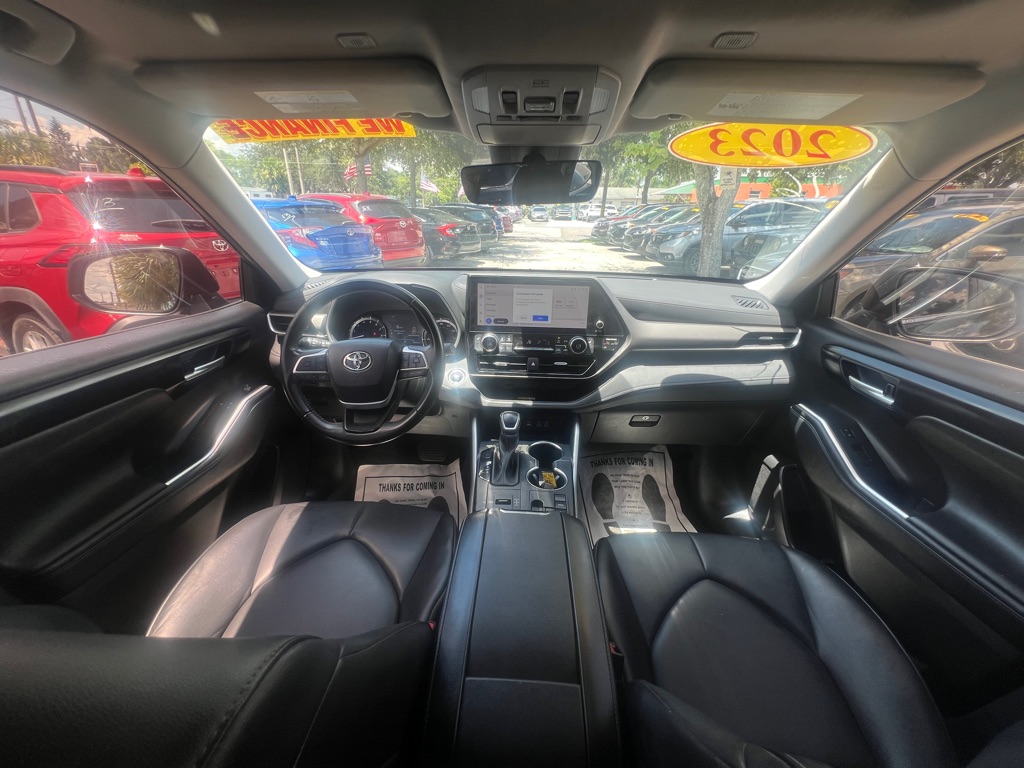 Photo 57 of this TOYOTA HIGHLANDER
