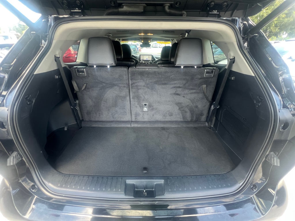 Photo 39 of this TOYOTA HIGHLANDER