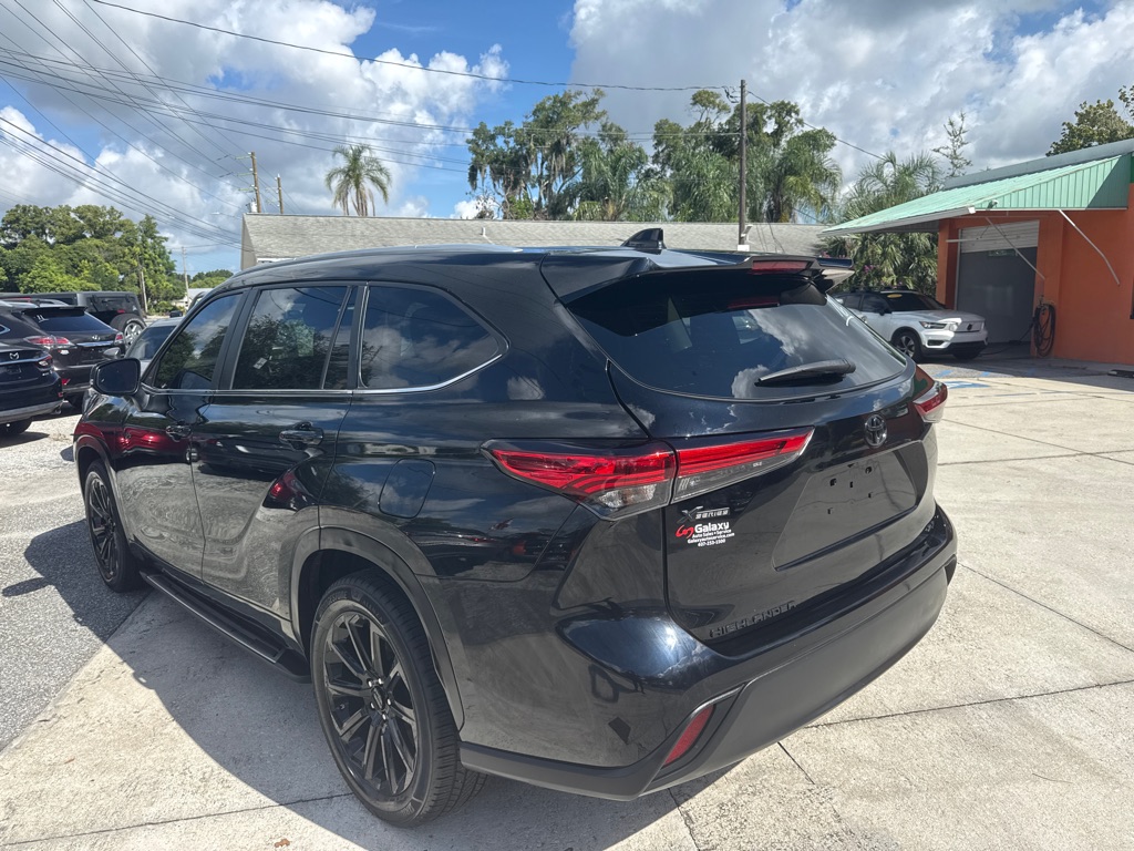 Photo 20 of this TOYOTA HIGHLANDER