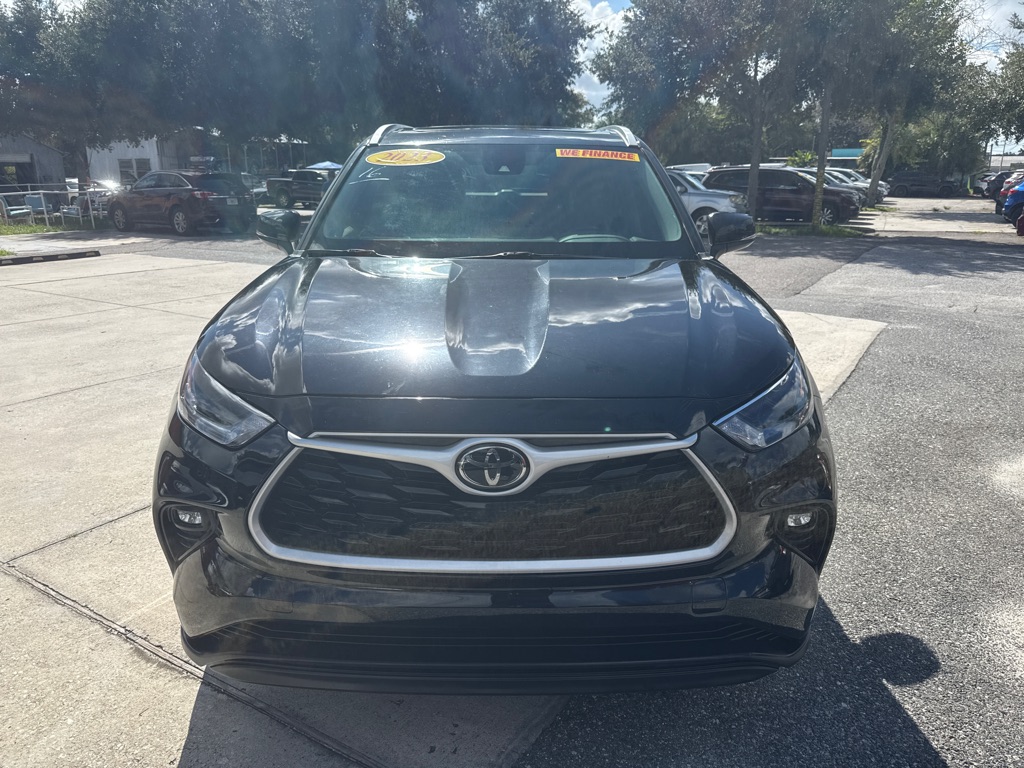 Photo 2 of this TOYOTA HIGHLANDER