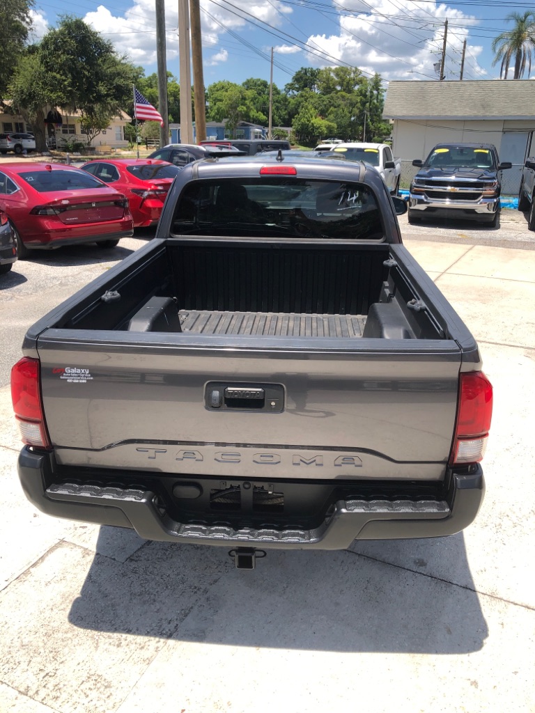 Photo 23 of this TOYOTA TACOMA