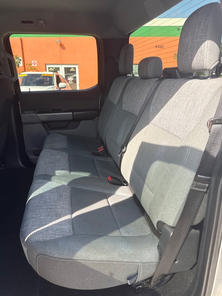 Photo 20 of this FORD F150