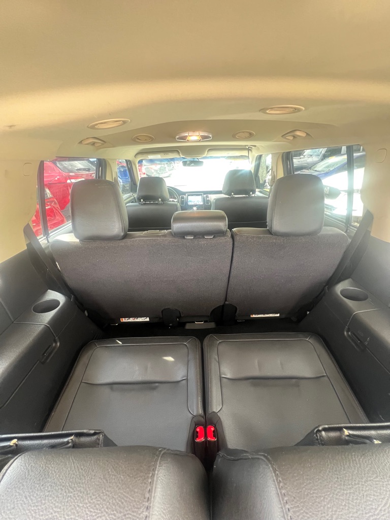 Photo 9 of this FORD FLEX