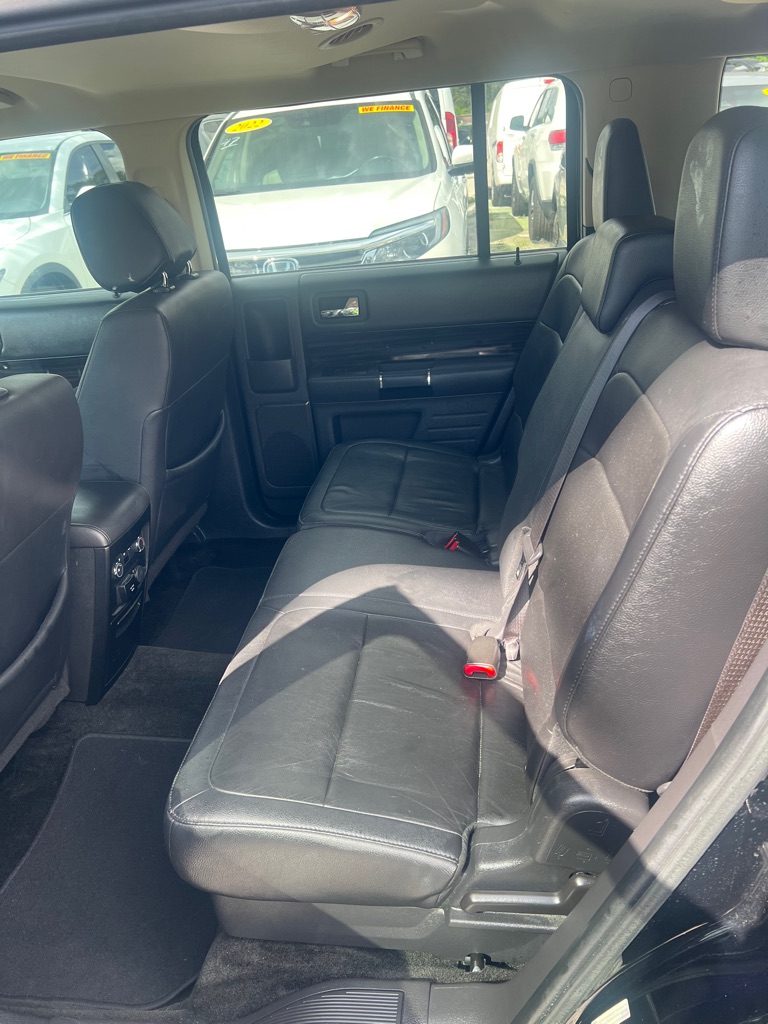 Photo 20 of this FORD FLEX