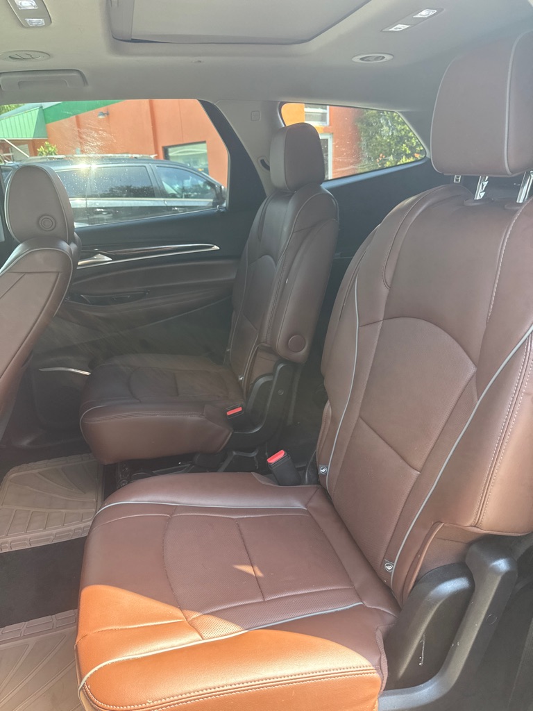 Photo 23 of this BUICK ENCLAVE