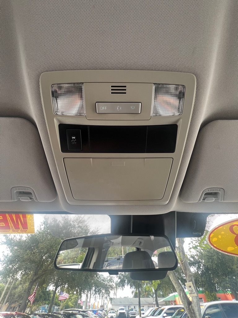 Photo 32 of this TOYOTA TACOMA