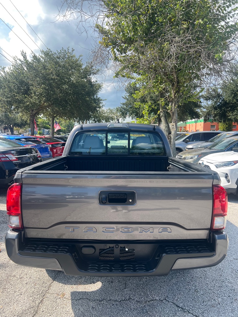 Photo 7 of this TOYOTA TACOMA