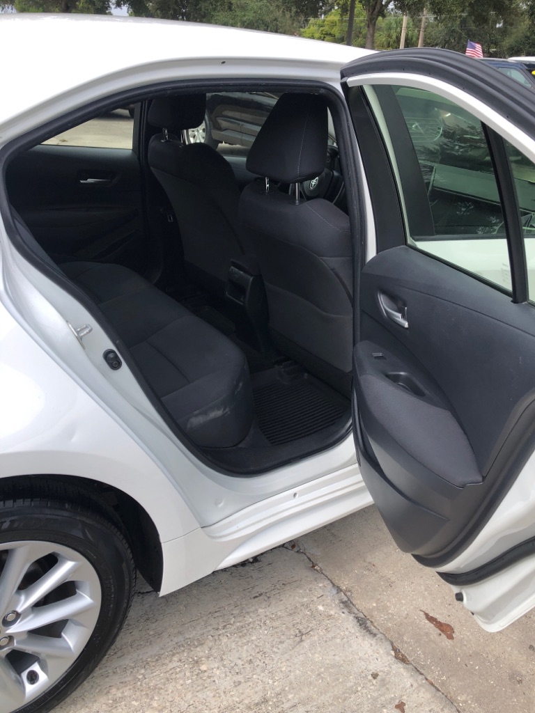 Photo 9 of this TOYOTA COROLLA
