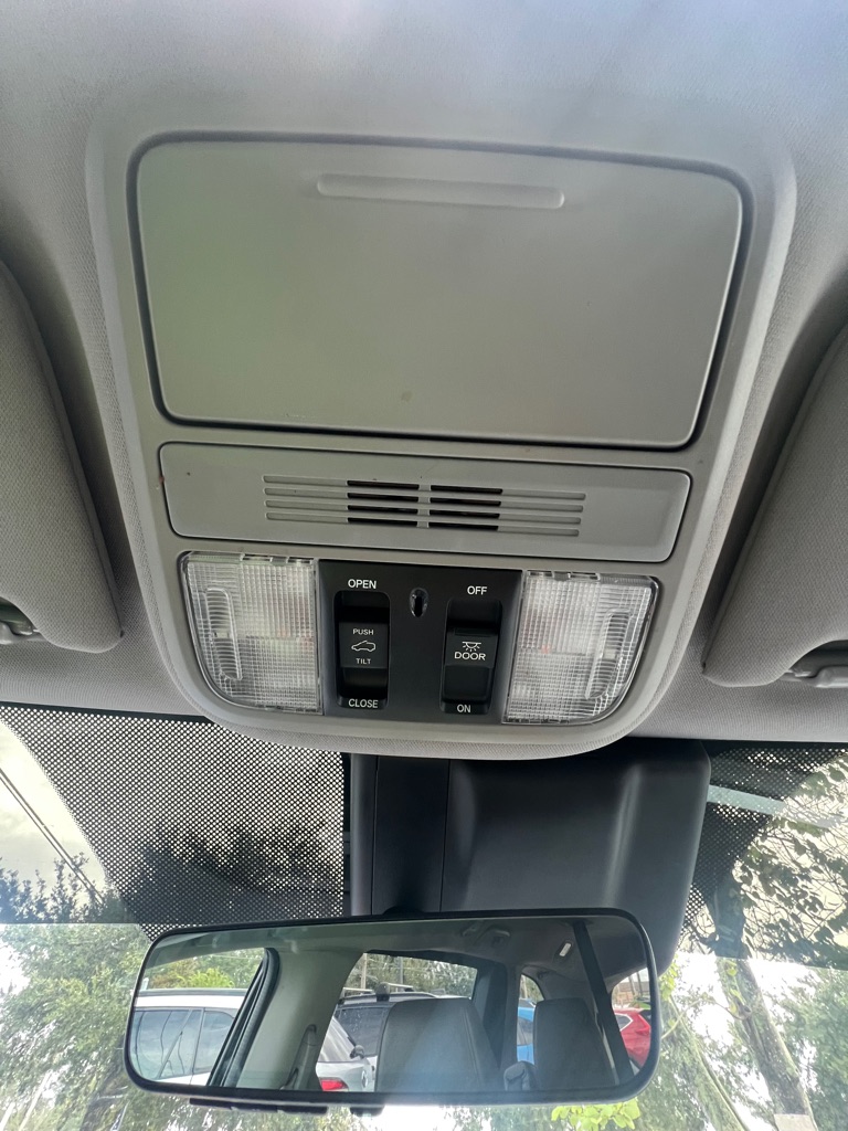 Photo 40 of this HONDA ODYSSEY