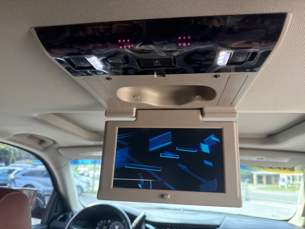 Photo 16 of this CADILLAC ESCALADE