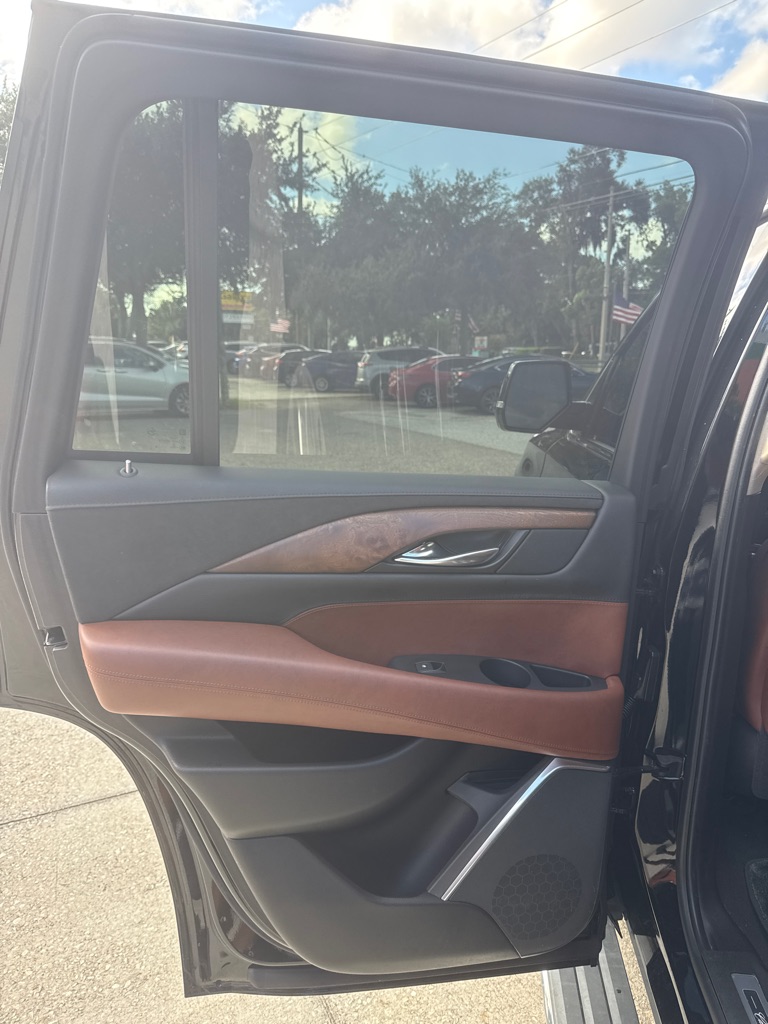 Photo 23 of this CADILLAC ESCALADE
