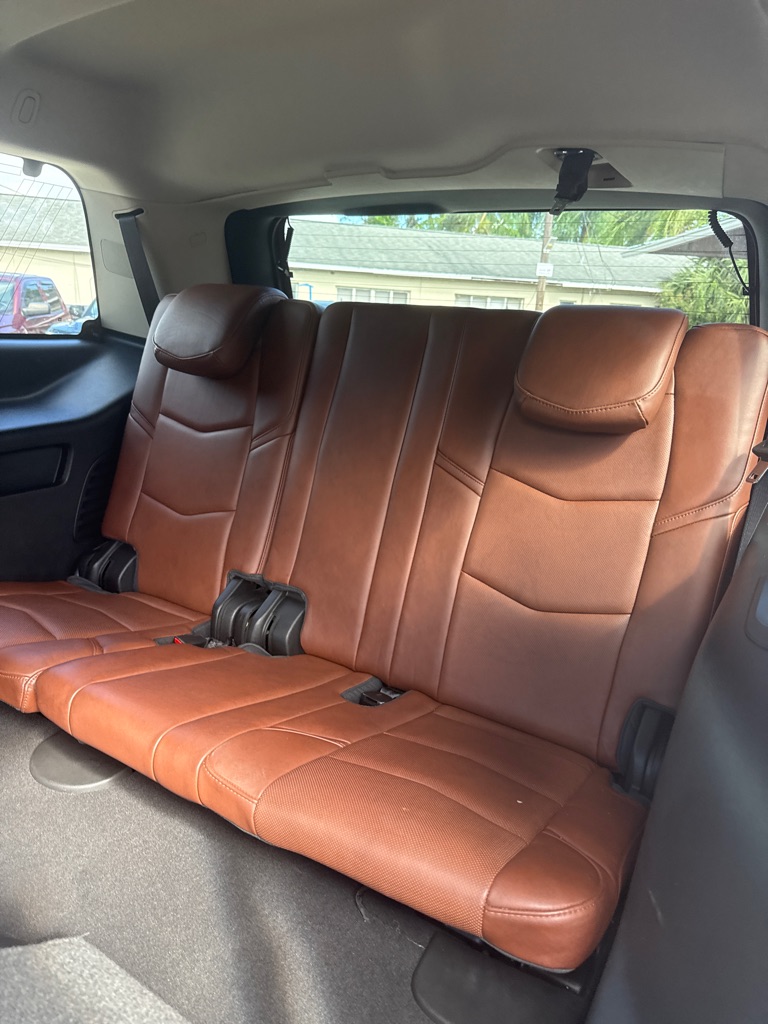 Photo 25 of this CADILLAC ESCALADE