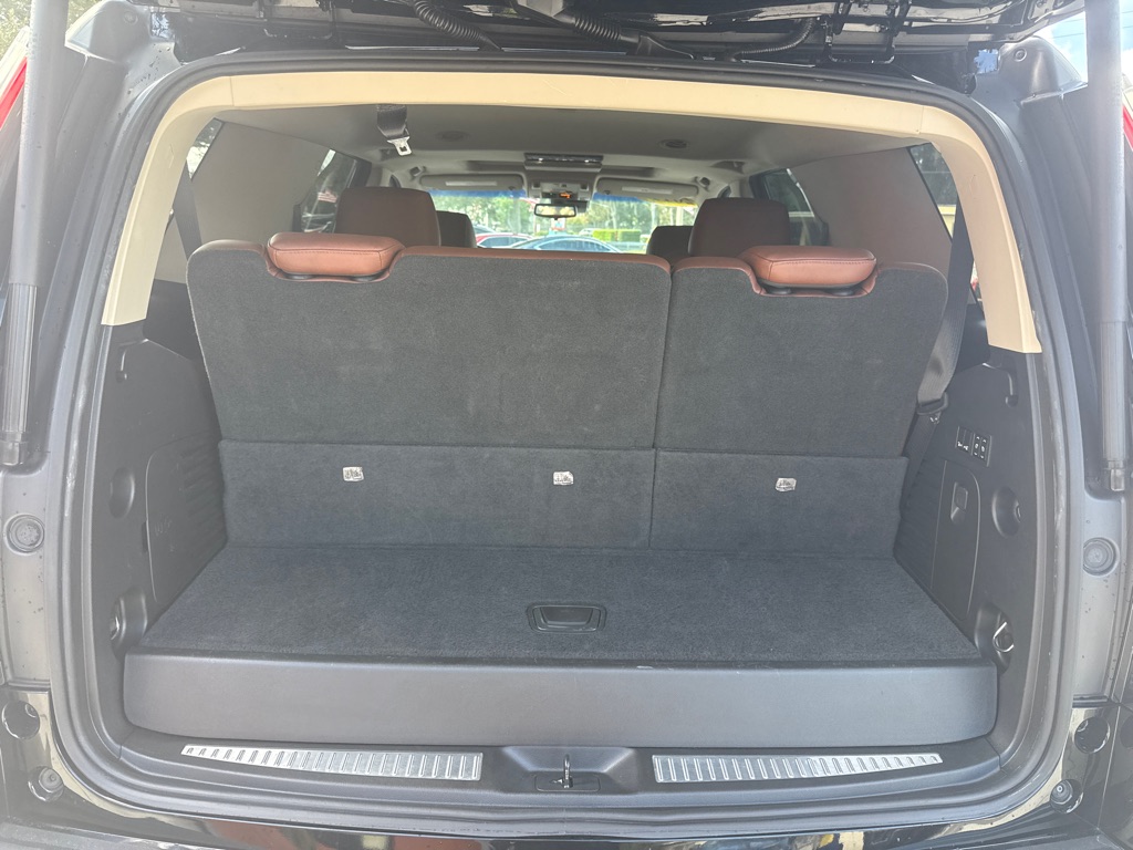 Photo 19 of this CADILLAC ESCALADE
