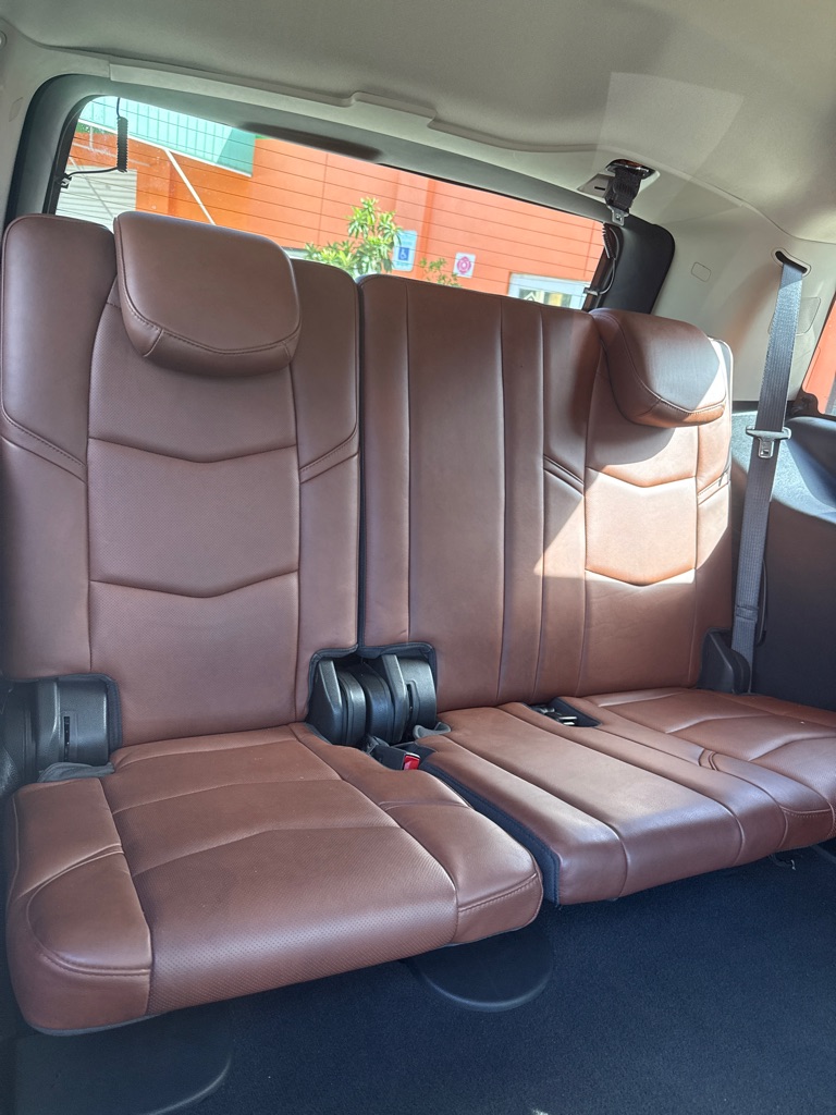 Photo 11 of this CADILLAC ESCALADE