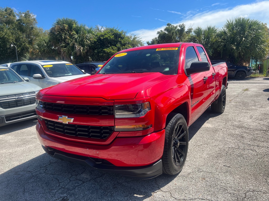 Photo 3 of this CHEVROLET SILVERADO 1500