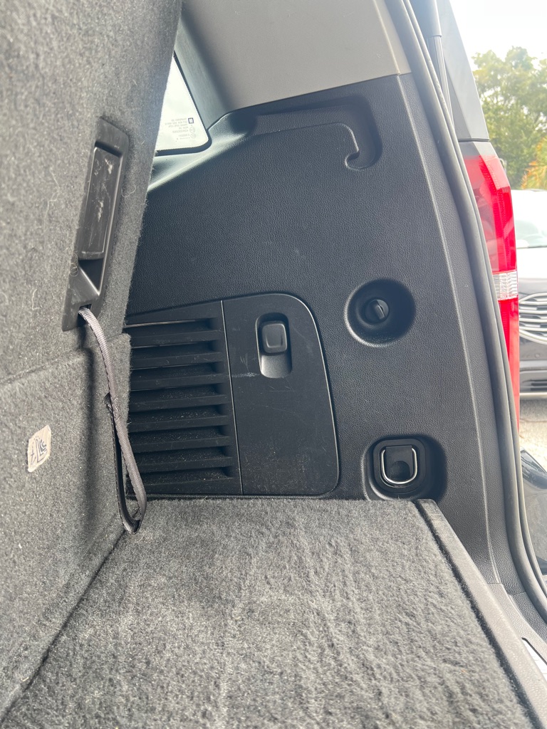 Photo 11 of this CHEVROLET TAHOE