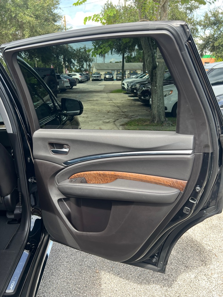 Photo 18 of this ACURA MDX