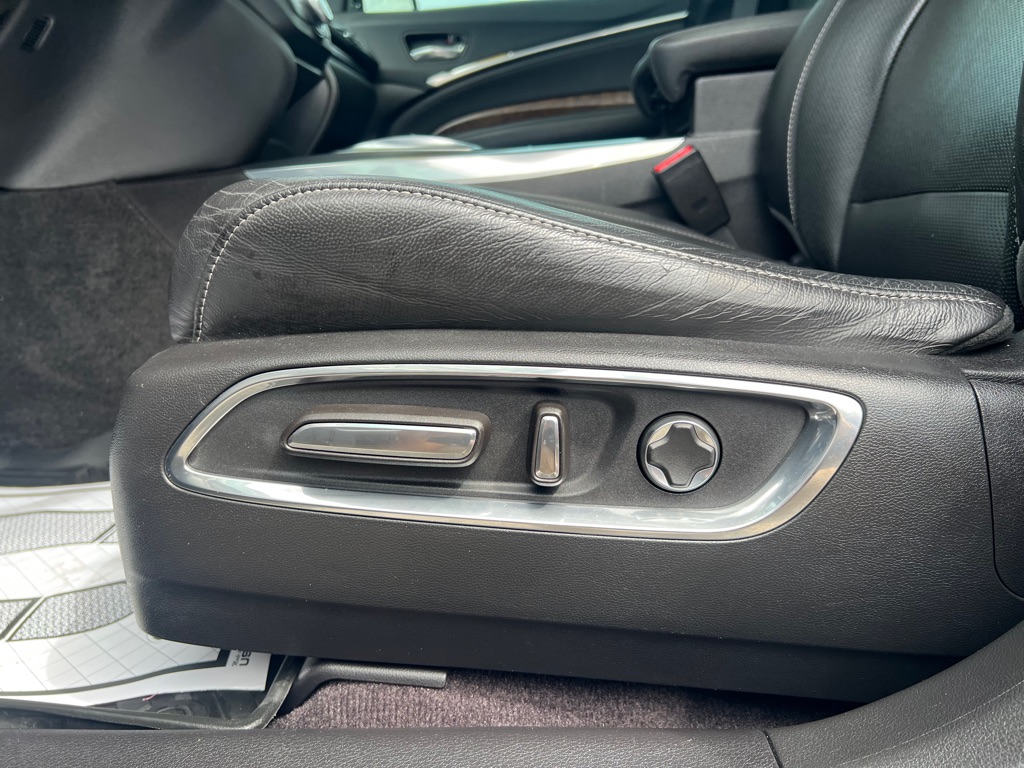 Photo 31 of this ACURA MDX
