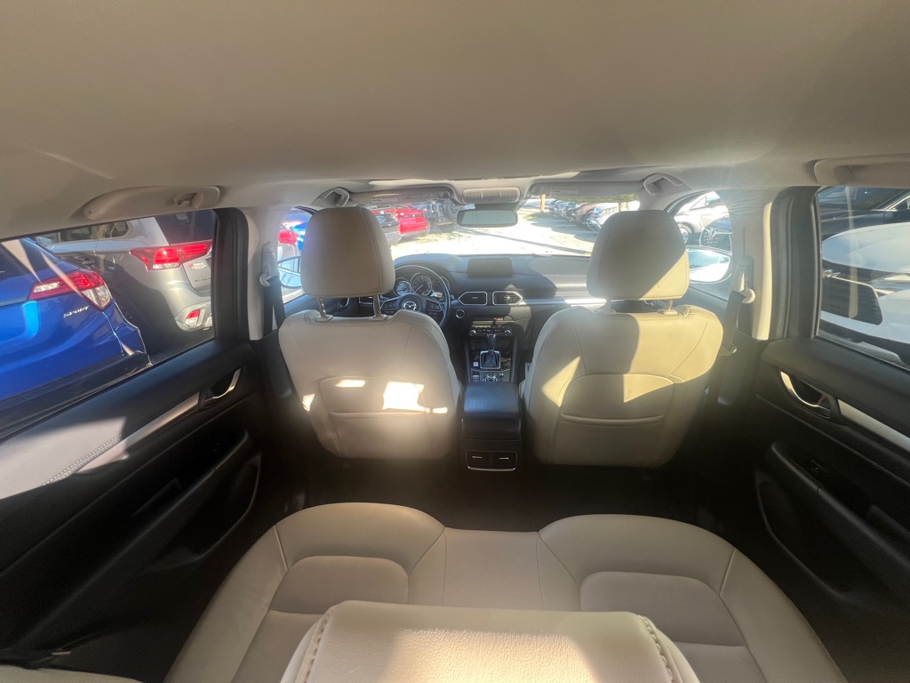 Photo 13 of this MAZDA CX-5