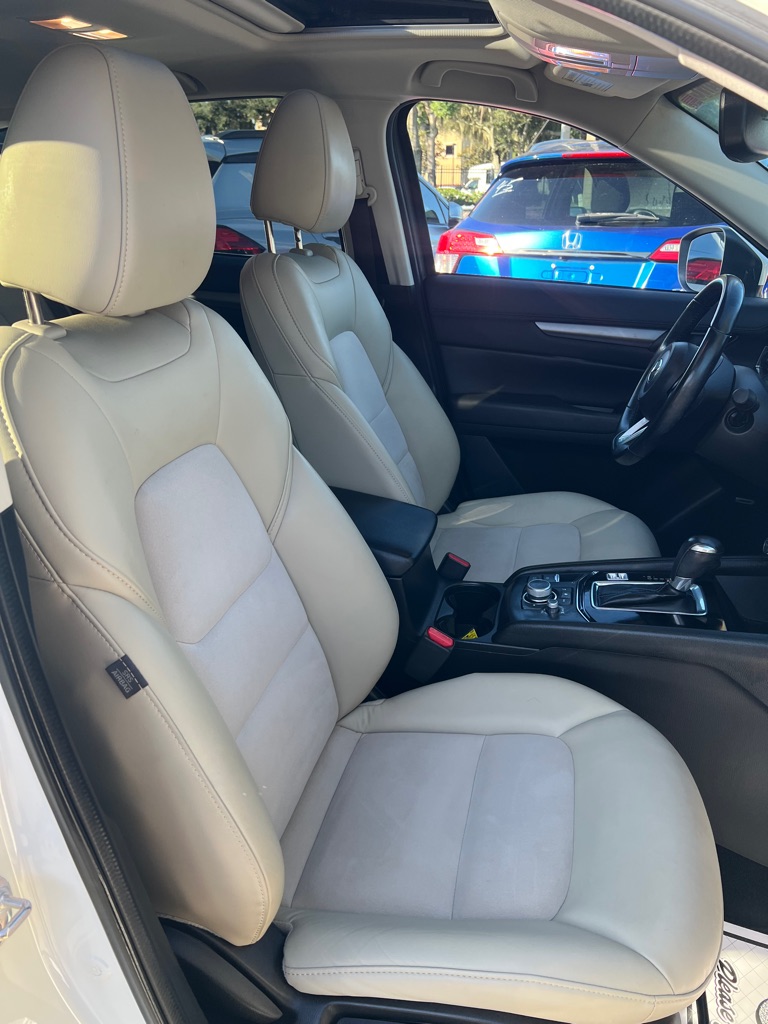 Photo 18 of this MAZDA CX-5