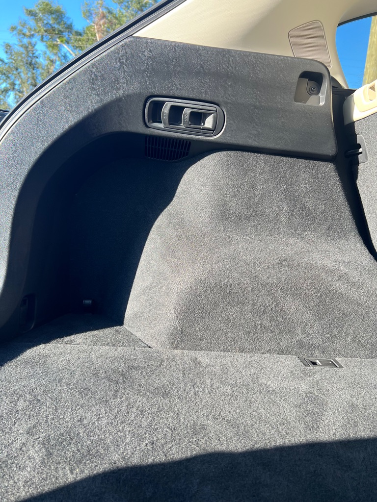 Photo 10 of this MAZDA CX-5